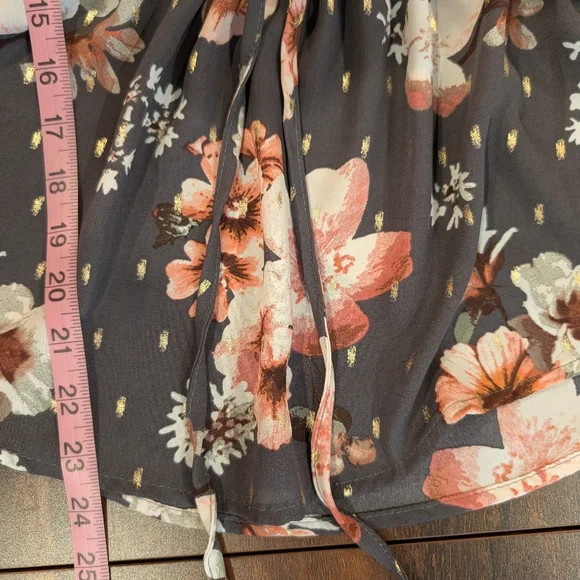 J For Justify Blouse,Gray, Pink Floral, Zipped Front , Two Pockets,Size Medium. - Picture 5 of 6